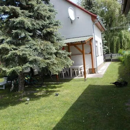 Andrea Apartman 度假居